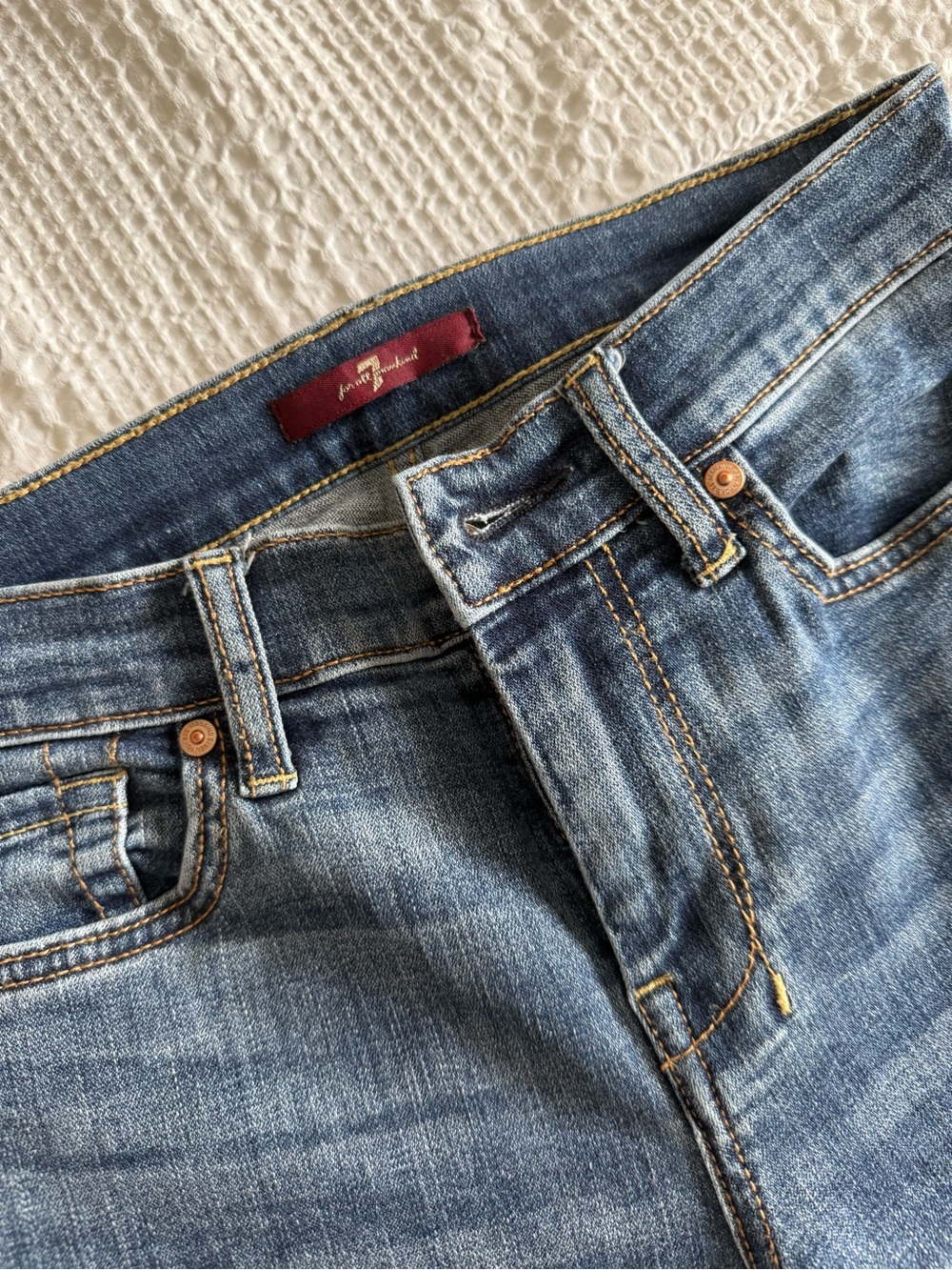 7 For All Mankind Women’s Size 26 Flare Jeans Stretch Medium Was - Picture 3 of 10